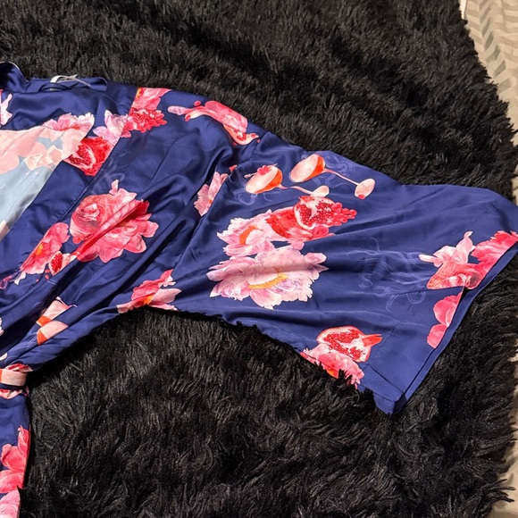 Soma Floral Robe - Navy and Pink - Picture 6 of 8